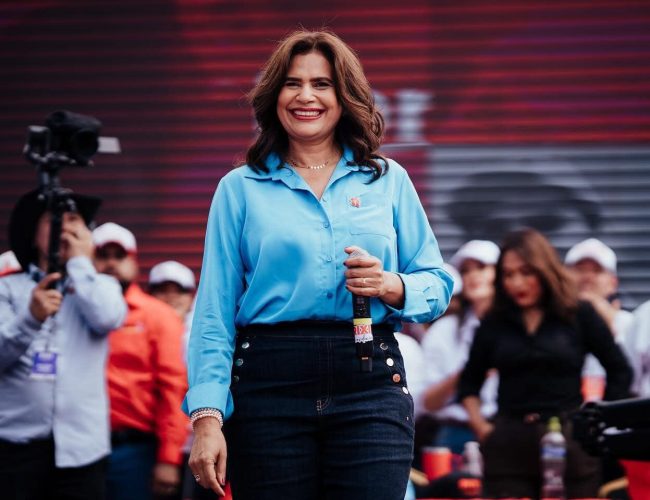 BANHCRESER y el rol de Rixi Moncada: análisis detallado