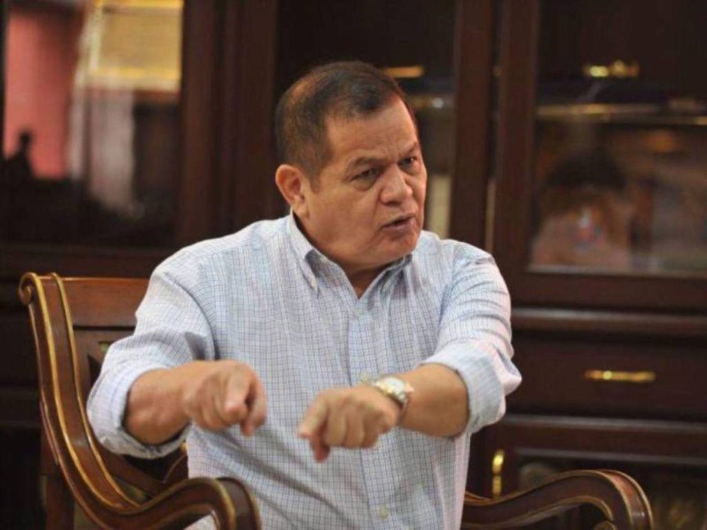 Romeo Vásquez prófugo: tensión entre justicia y política