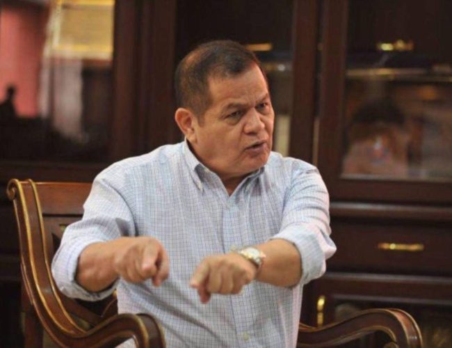 Romeo Vásquez prófugo: tensión entre justicia y política