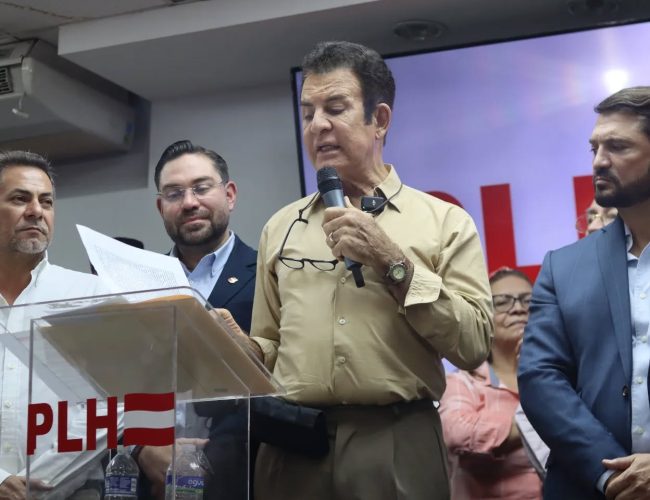 Salvador Nasralla figura como puntero en el escenario electoral
