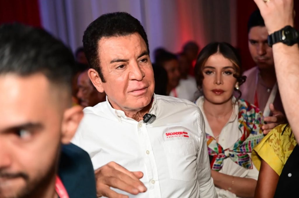 Nasralla critica al gobierno por emplear el COVID-19 como herramienta de represión política