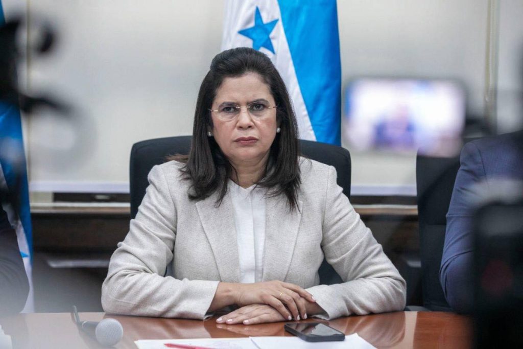 Rixi Moncada propone socialismo: ¿se aproxima Honduras a un modelo cubano?
