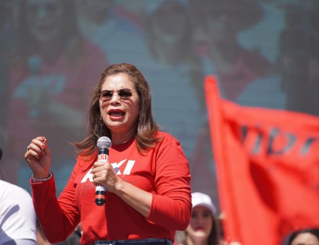 Sospechas sobre transparencia electoral tras inconsistencias en la encuesta de Rixi Moncada