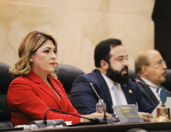 Someten a escrutinio a Luis Redondo por presunta ayuda en banco vinculado a su familia