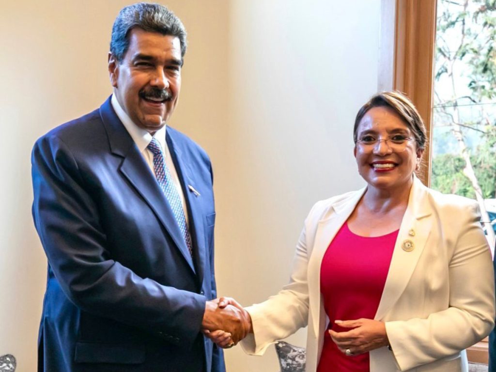 Xiomara Castro apoya a Nicolás Maduro ante presiones internacionales