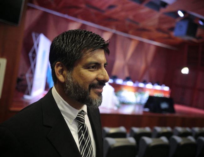 Fiscalía alerta sobre plan de asesinato contra Mel Zelaya en un clima de dudas y burlas