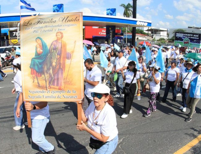 Caminata de Iglesias en Honduras intensifica el debate político y evidencia tensiones con el oficialismo