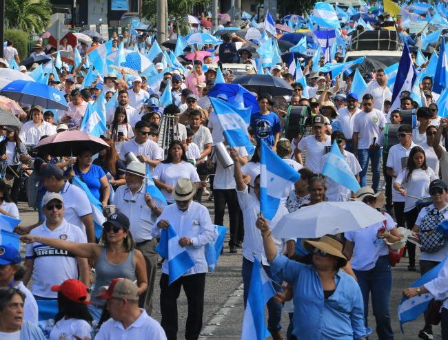 Iglesias y Gobierno en confrontación: la religión como motor de cambio político en Honduras