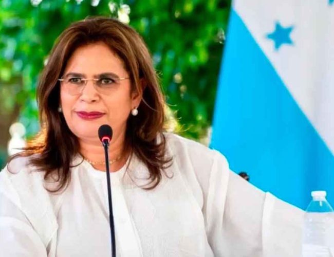 Rixi Moncada pierde apoyo en encuestas y LIBRE se tambalea