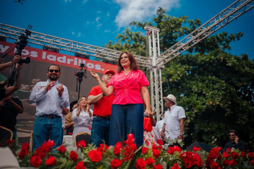 Moncada y las encuestas: Desafío económico en su discurso