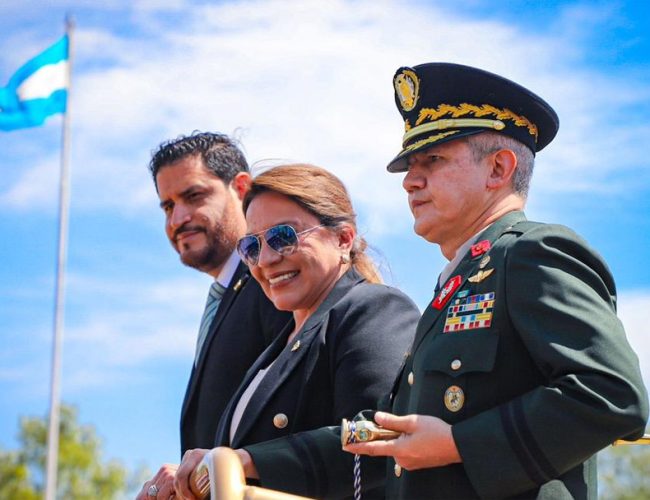 Conflicto Electoral Hondureño: Medios Acosados y Militares Involucrados